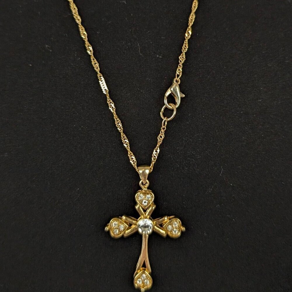 V. Rope Chain Cross Pendant Necklace - Picture 5 of 6